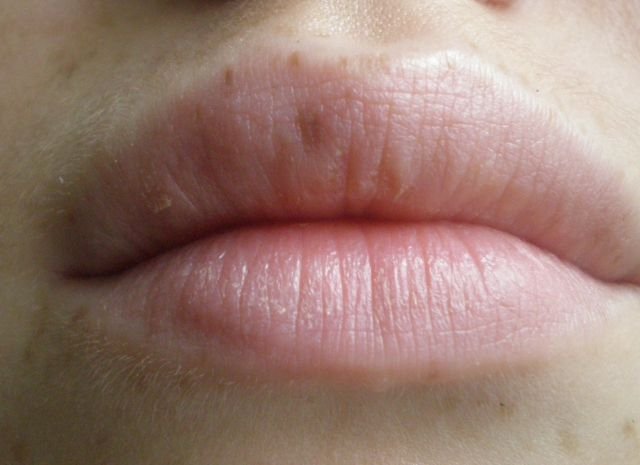 Трехслойная губная помада с блеском 3 в 1 от Oriflame отзывы – LadiesProject